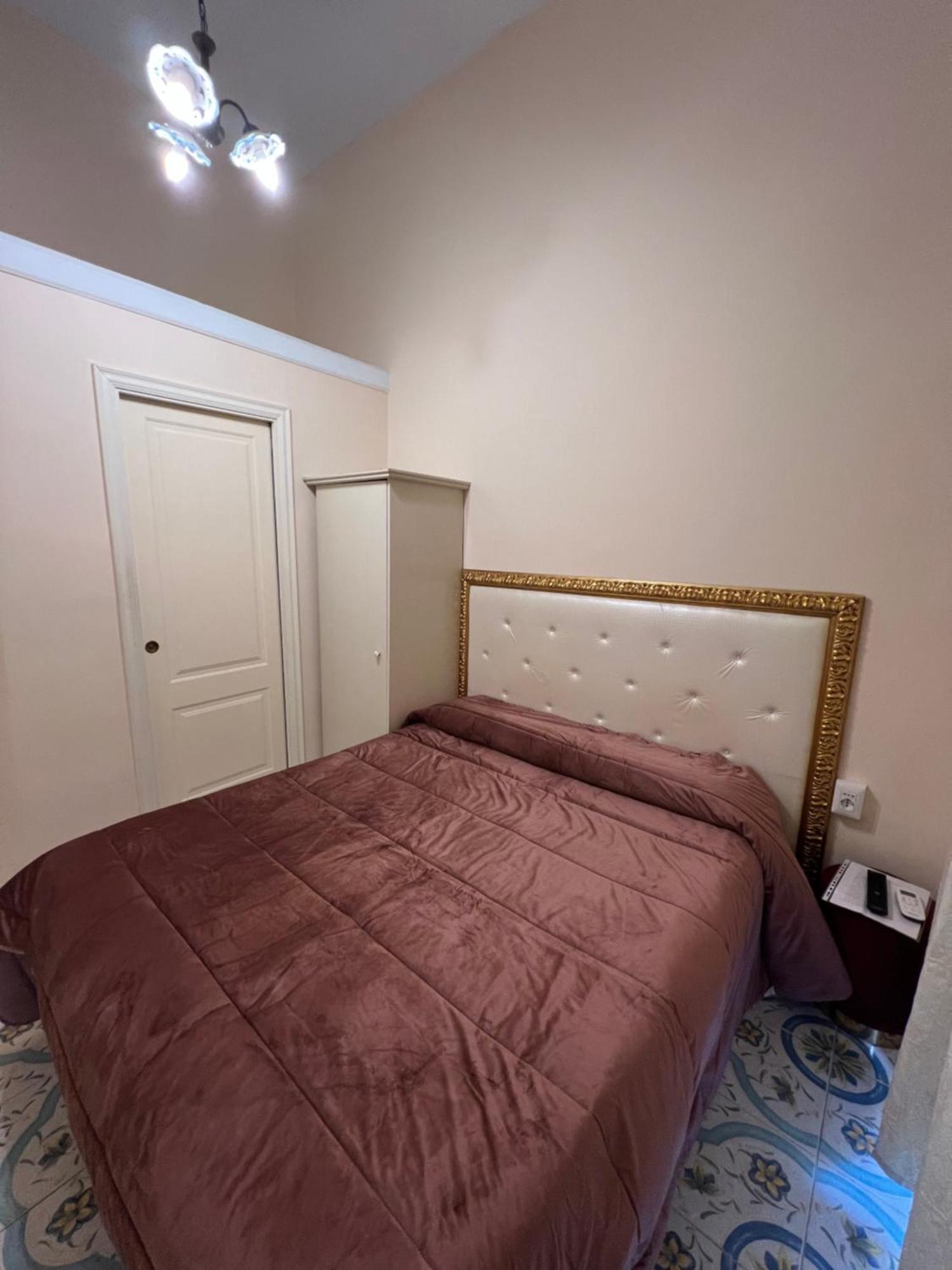 ナポリ Beb Rosy Bed & Breakfast エクステリア 写真